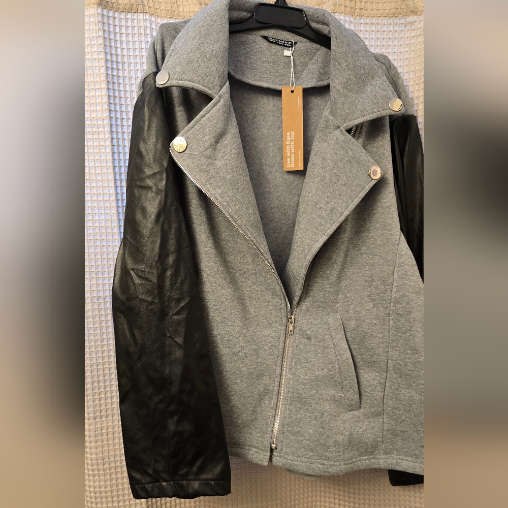Women's Bloomchic Faux Leather Plus Moto Style Jacket NEW 3X 22-24 NWT - Picture 5 of 7